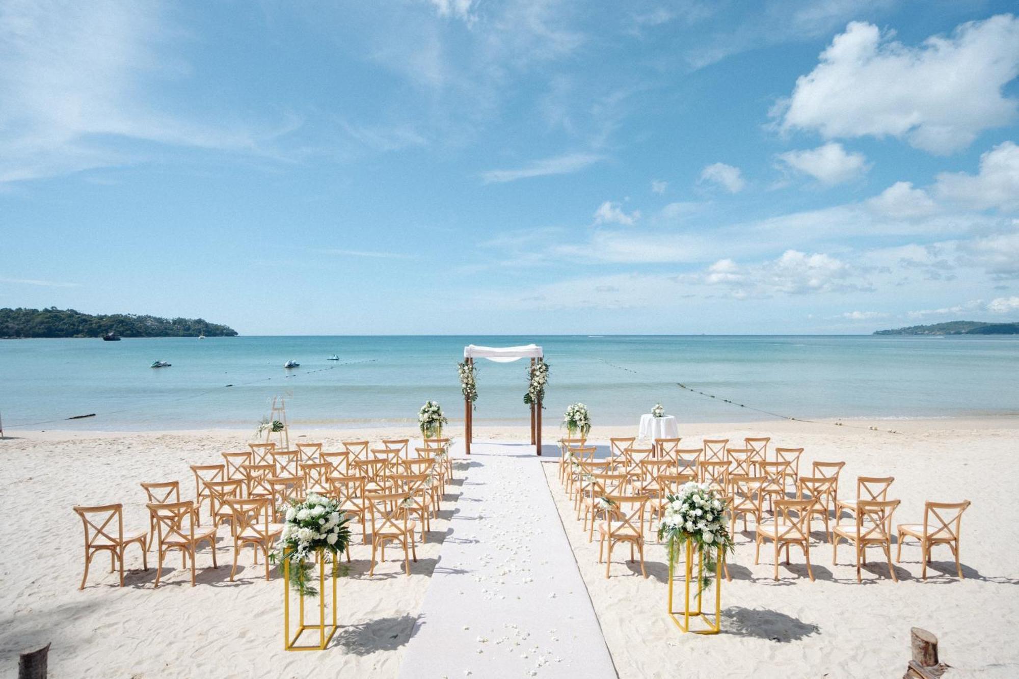Arinara Beach Resort Phuket - Sha Extra Plus Bang Tao Beach  Eksteriør billede